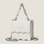 Túi đeo chéo dáng vuông nhỏ màu trơn