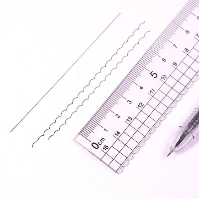 Thước kẻ nhựa trong suốt