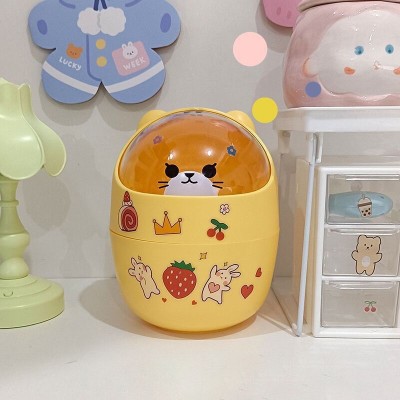 Thùng rác hình gấu