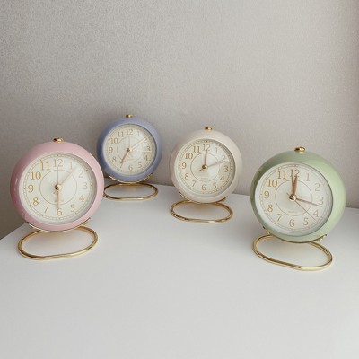 Đồng hồ phong cách retro