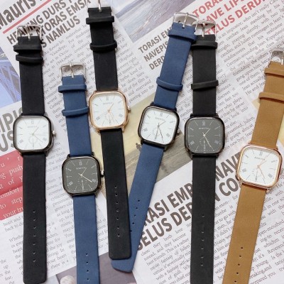 ￼Đồng hồ nam nữ dây da mặt vuông