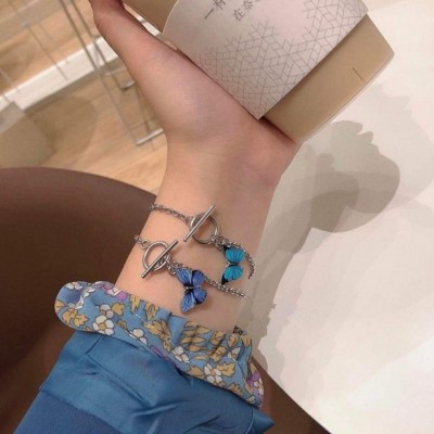 Vòng tay bướm bướm màu sắc