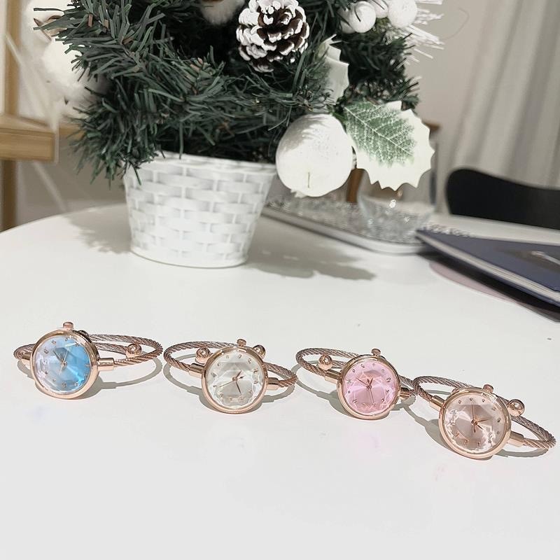 Đồng Hồ Đeo Tay Mặt Nhỏ Thiết Kế Sang Trọng